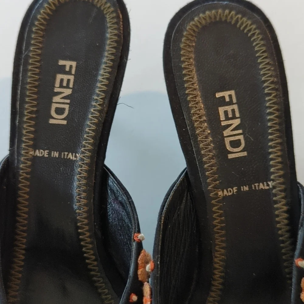 Fendi Vintage Embroidered black satin Boho kitten Heels size 6 - Picture 4 of 12